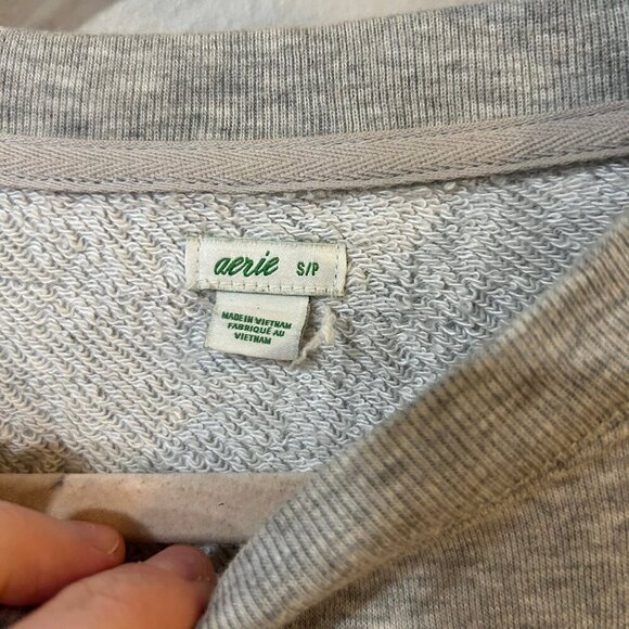 Aerie Cropped Grey Crewneck Pullover Sweater Women’s Size Small Gray Long Sleeve - Picture 3 of 4